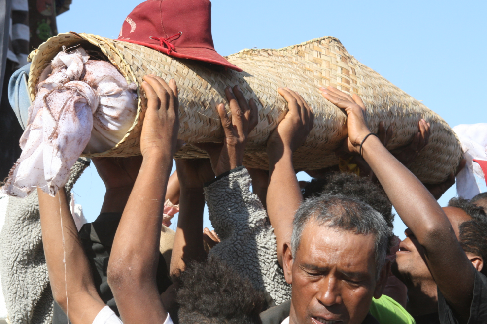 Famadihana une tradition ancestral Malagasy